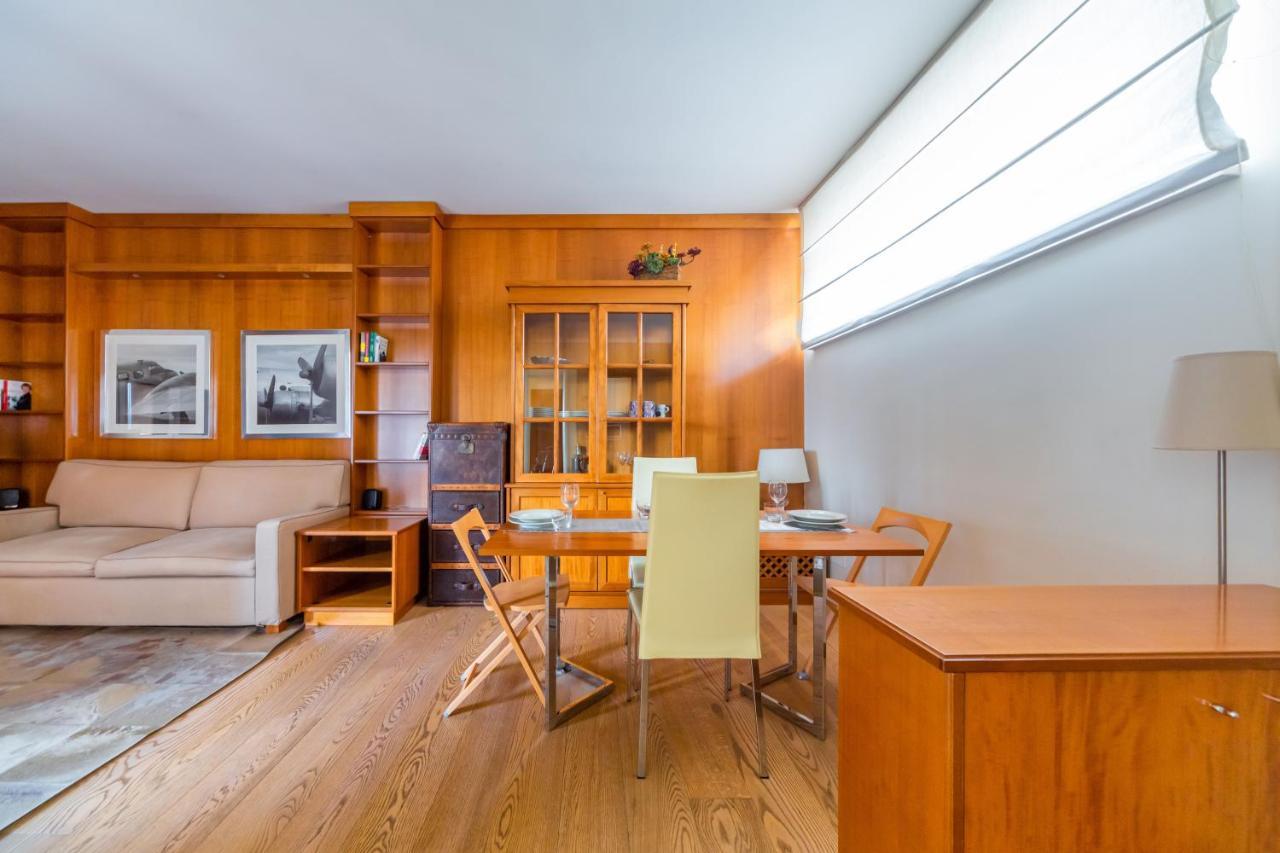 Cozy Apt - Corso Vercelli & Conciliazione M1 Milano Dış mekan fotoğraf