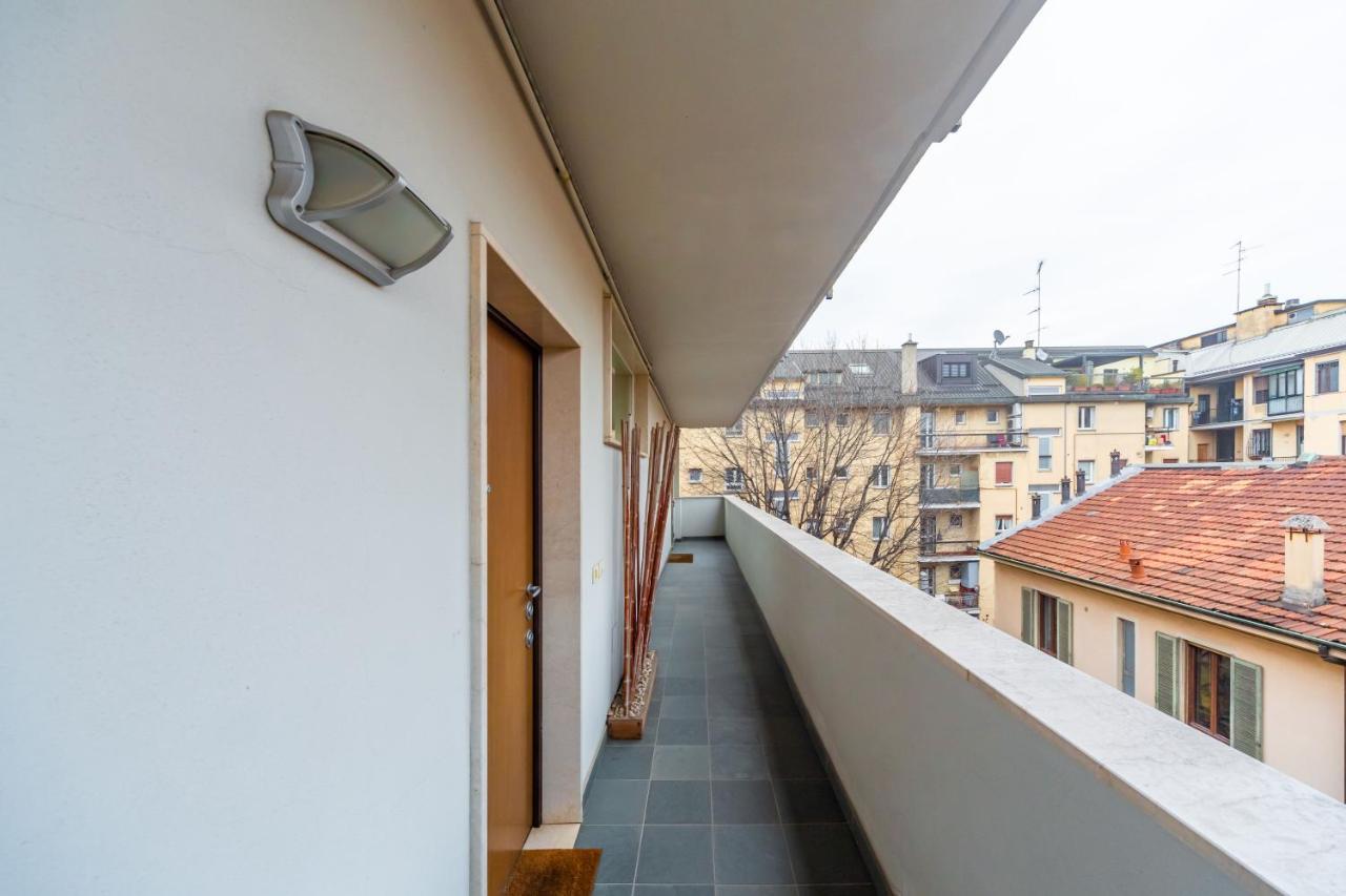 Cozy Apt - Corso Vercelli & Conciliazione M1 Milano Dış mekan fotoğraf