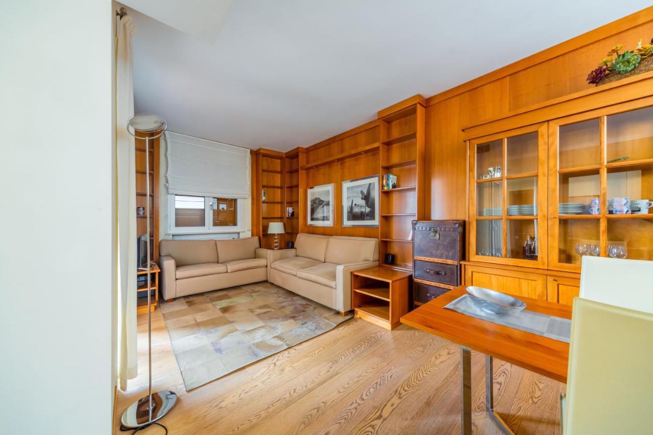 Cozy Apt - Corso Vercelli & Conciliazione M1 Milano Dış mekan fotoğraf