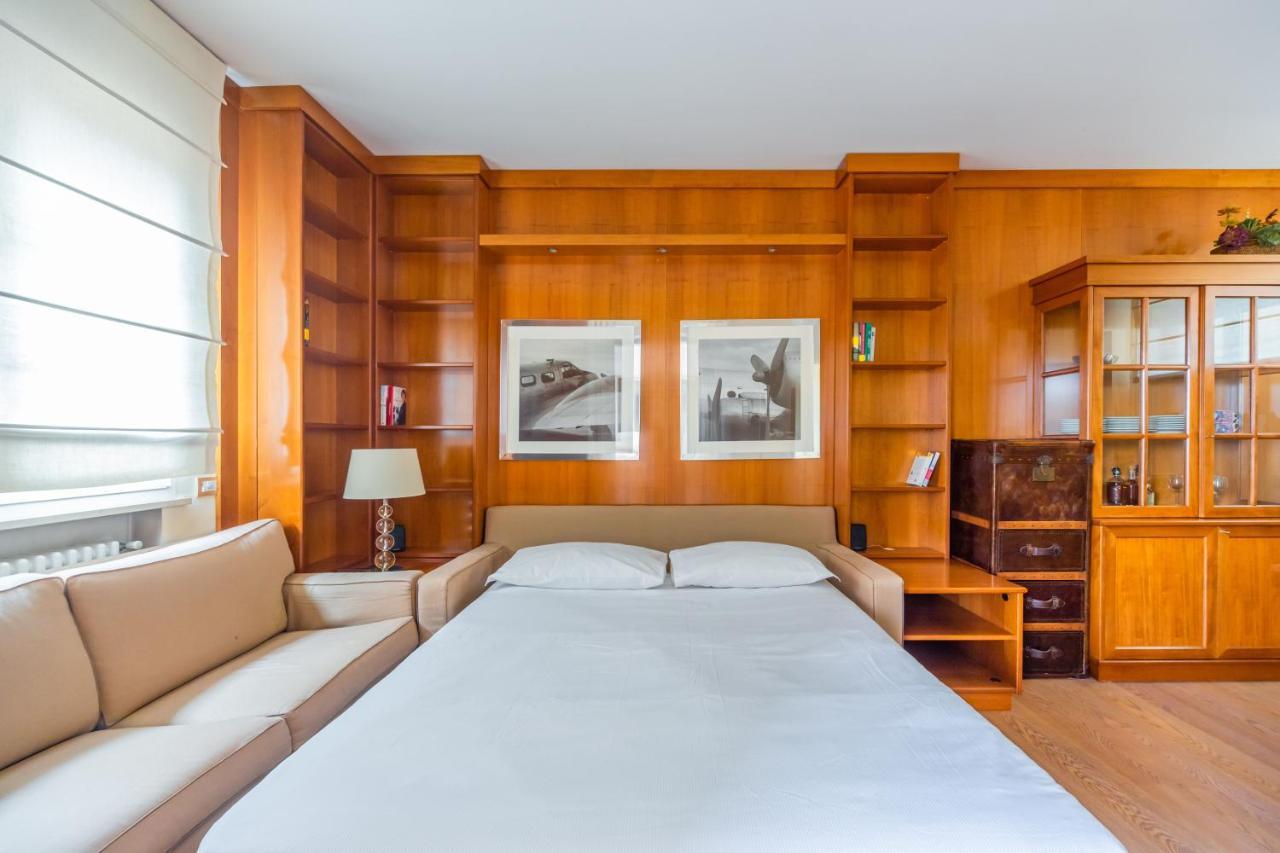 Cozy Apt - Corso Vercelli & Conciliazione M1 Milano Dış mekan fotoğraf