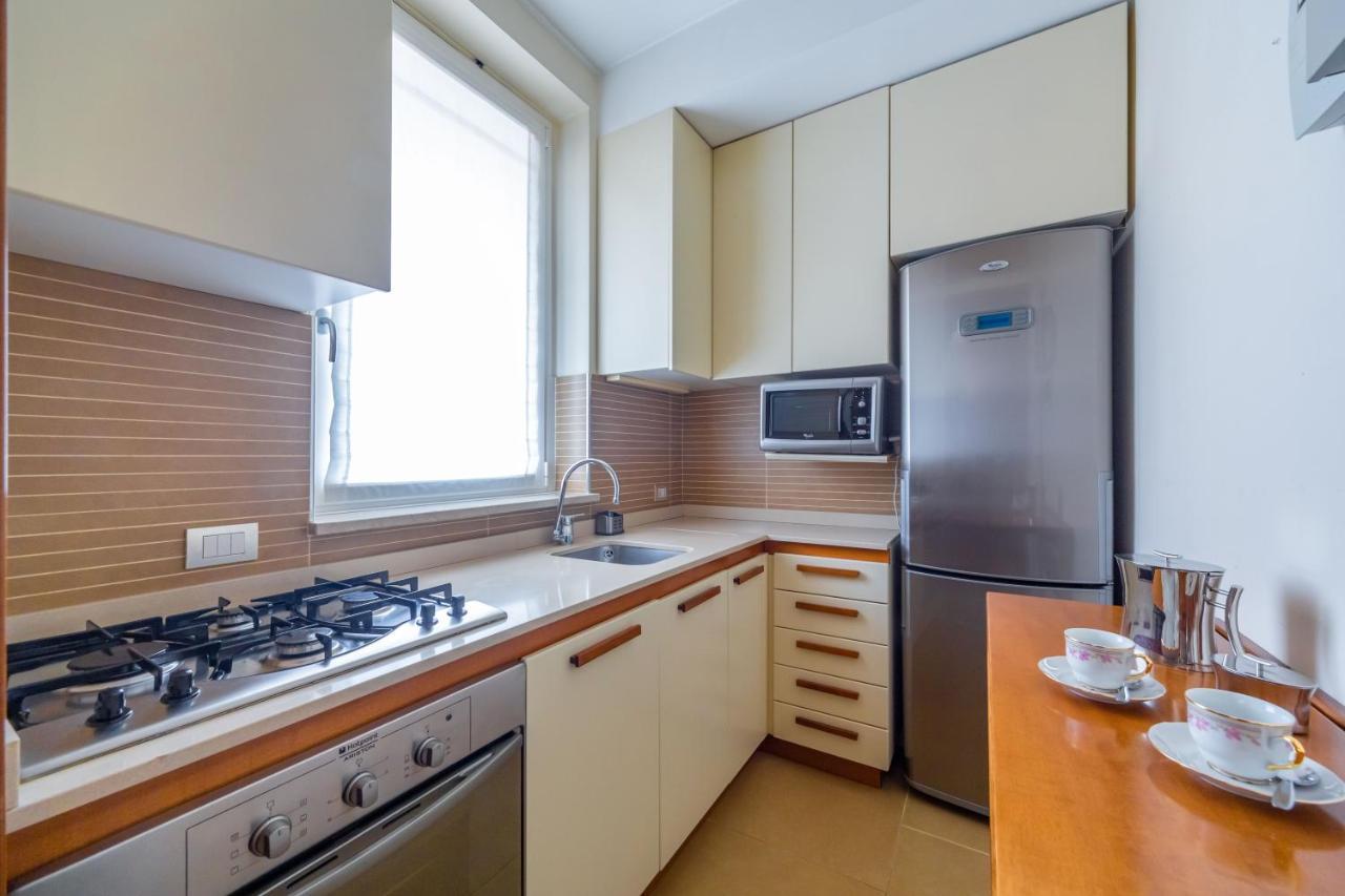 Cozy Apt - Corso Vercelli & Conciliazione M1 Milano Dış mekan fotoğraf