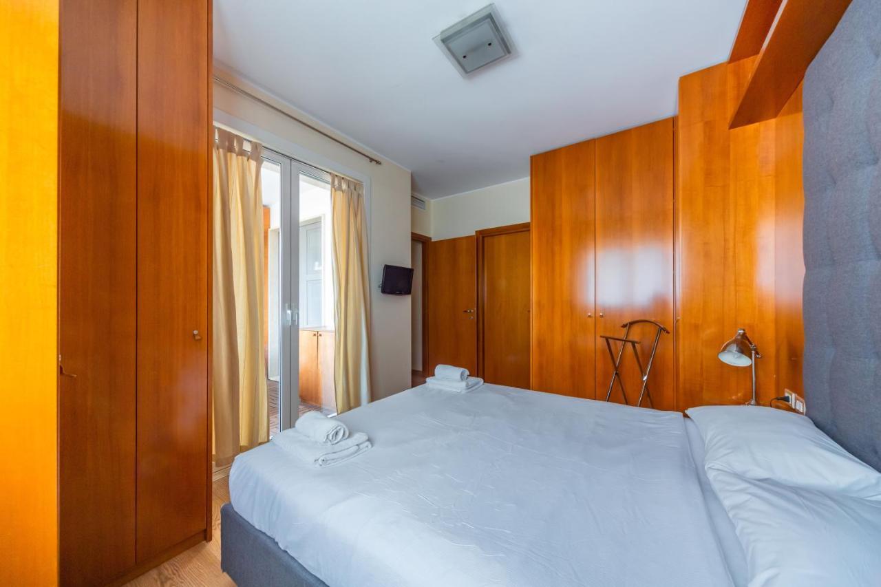 Cozy Apt - Corso Vercelli & Conciliazione M1 Milano Dış mekan fotoğraf